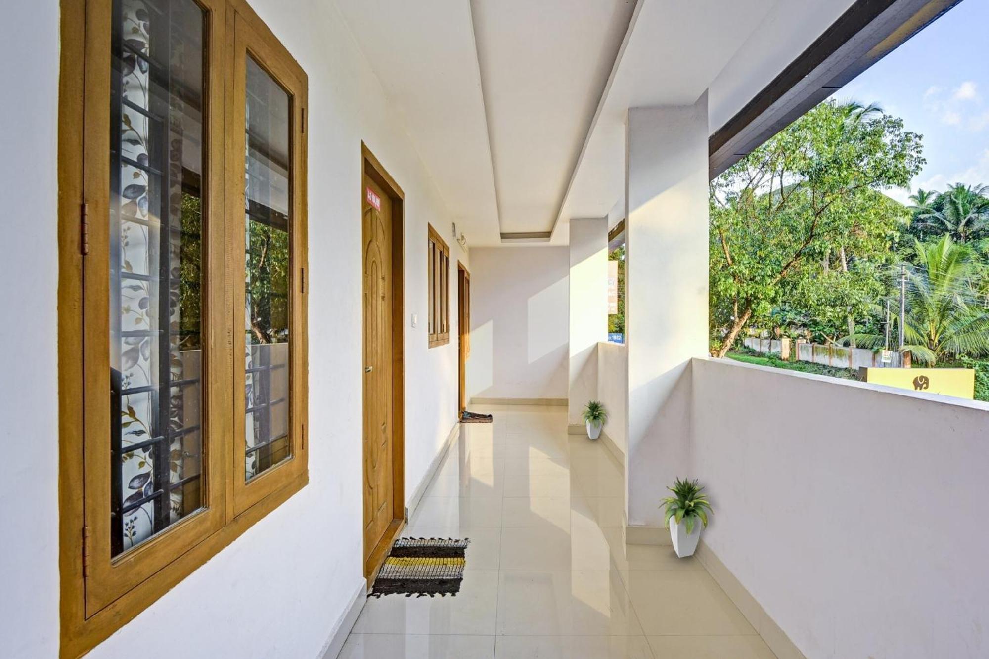 Hotel O Royal Residency Erattupetta Exterior foto